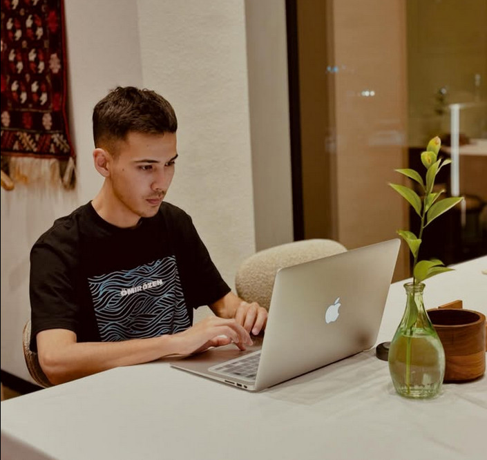 Дастан — Таргетолог